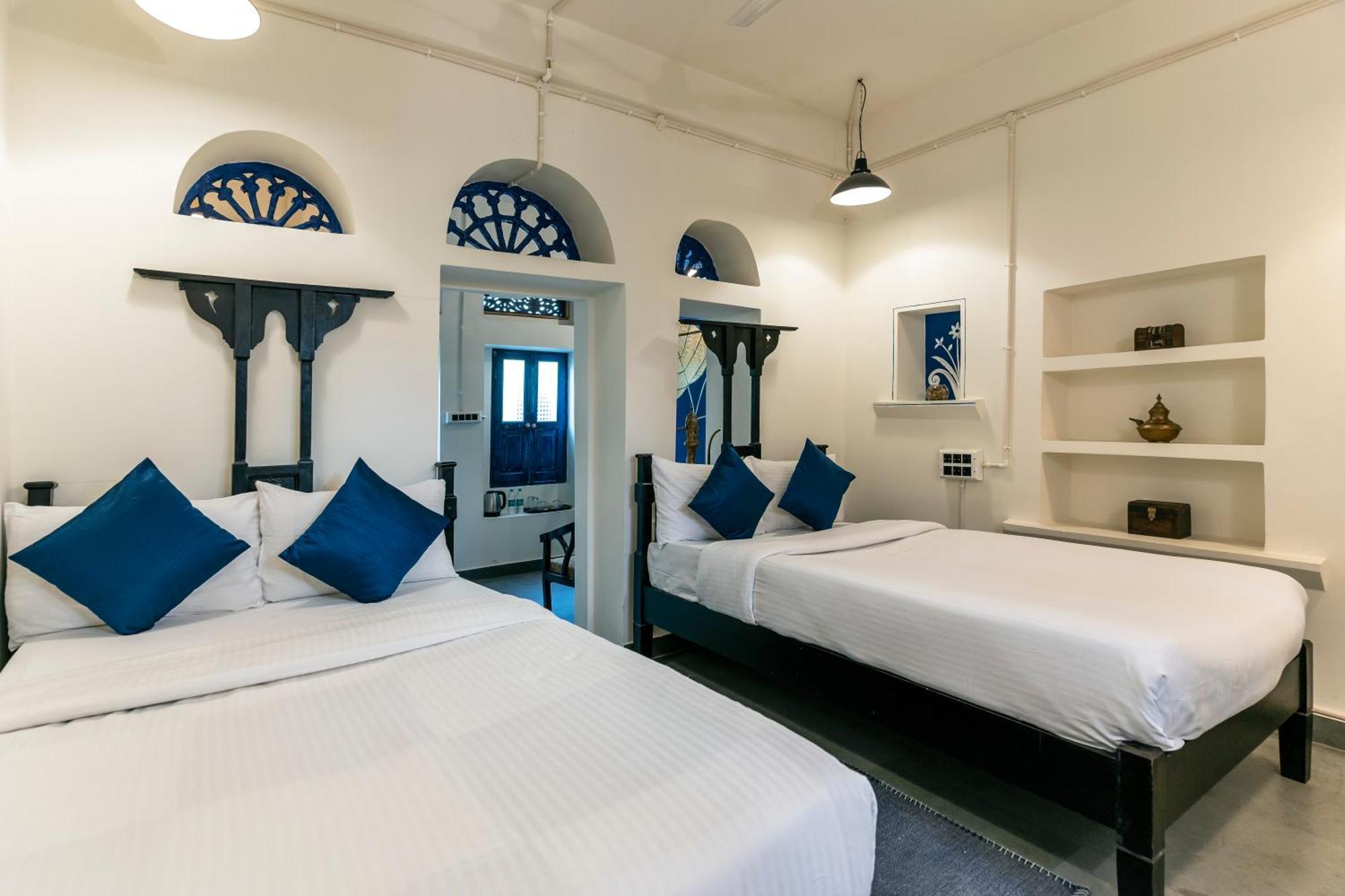 Barefoot Boutique Hotel Ουνταϊπούρ Εξωτερικό φωτογραφία